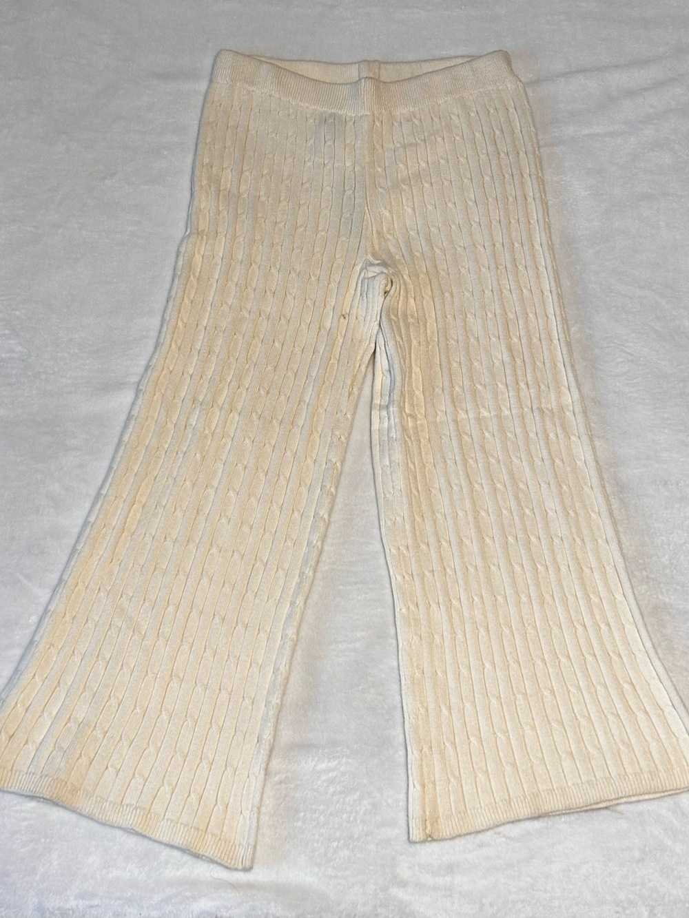 House of Harlow 1960 Cream Cable-Knit Flared Leggings